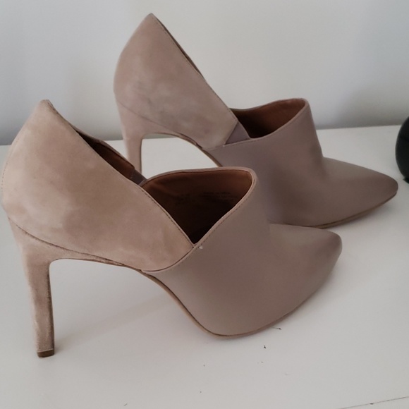 Ladies ankle booties - Picture 2 of 4